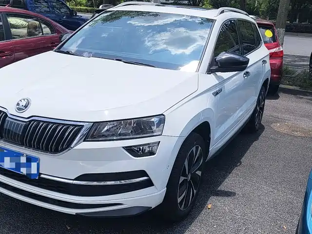 Škoda Karoq 2023 TSI280 Luxury Edition