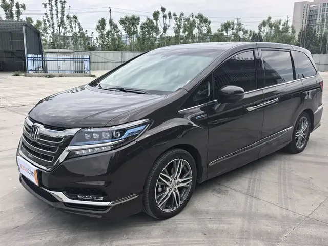 Honda Elysion 2019 2.0L Hybrid Supreme Edition