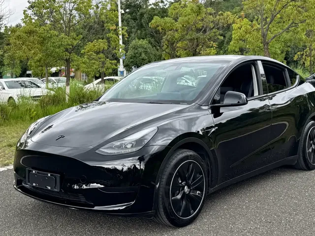 Tesla Model Y 2022 Facelift Rear-Wheel Drive Version