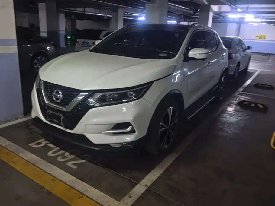 Nissan Qashqai 2021 2.0L CVT Luxury Version
