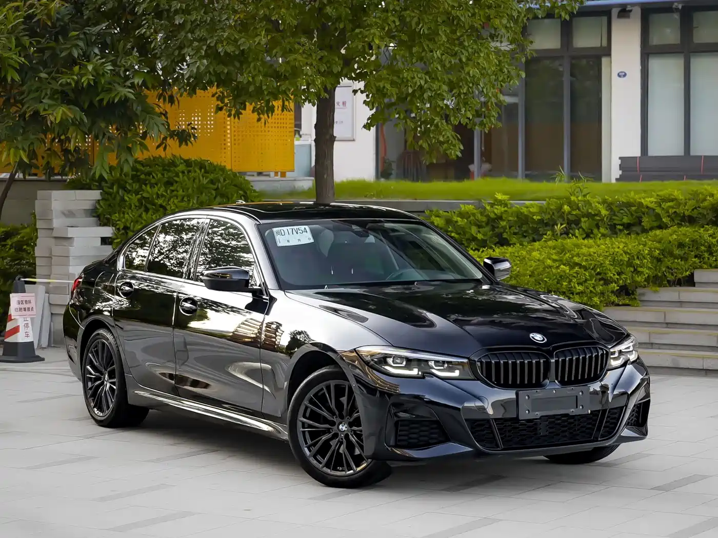BMW 3 Series 2022 Facelift 325i M Sport Shadow Edition