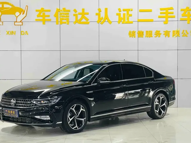 Volkswagen Magotan 2024 2 Million Units Public Sharing Edition 330TSI DSG Luxury