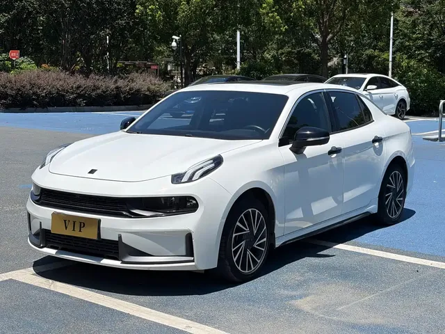 Lynk & Co 03 2021 2.0TD Auto Jin Champion Edition