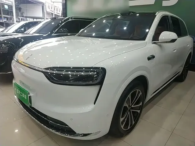 AITO Wenjie AITO M7 2026 Extended Range Base Model 6-Seater