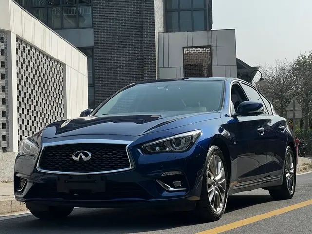 Infiniti Q50L 2018 2.0T Premium Edition (China VI)
