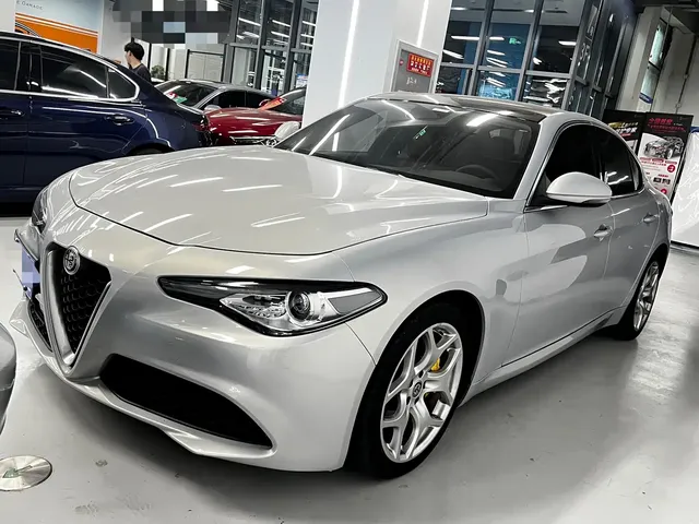 Alfa Romeo Giulia 2020 2.0T 280HP VIRTU Limited Edition