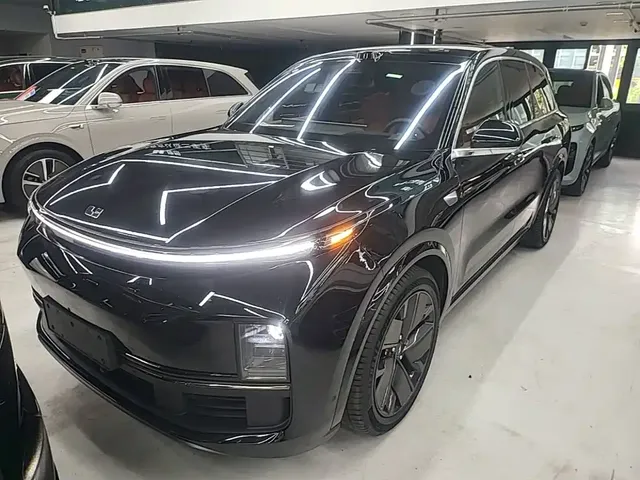 Li Auto Li L8 2025 Max Smart Renewal Edition
