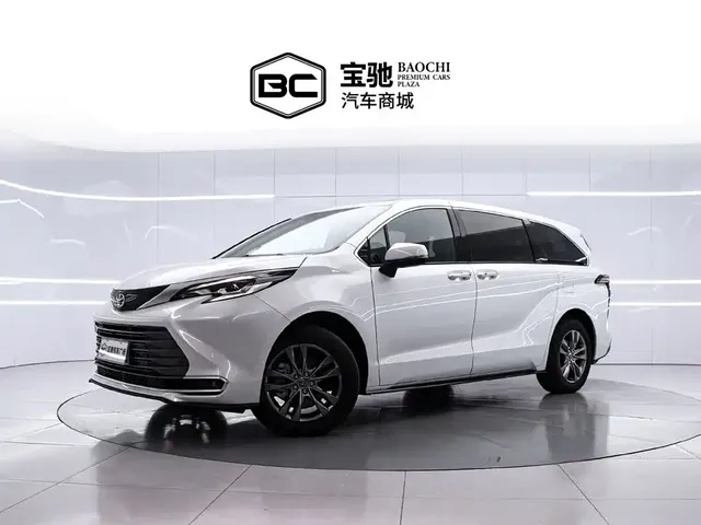 Toyota Sienna 2026 2.5L Hybrid AWD Luxury Edition