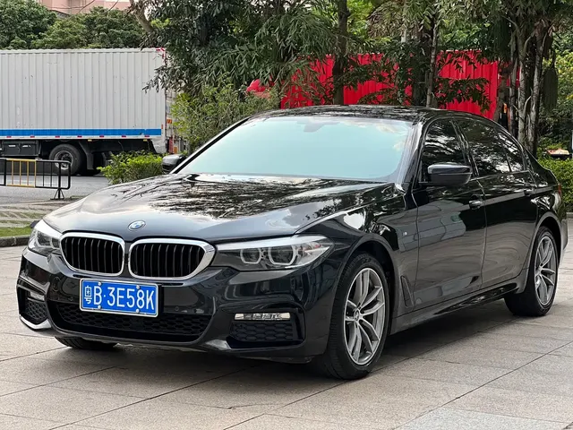BMW 5 Series 2018 525Li M Sport Package