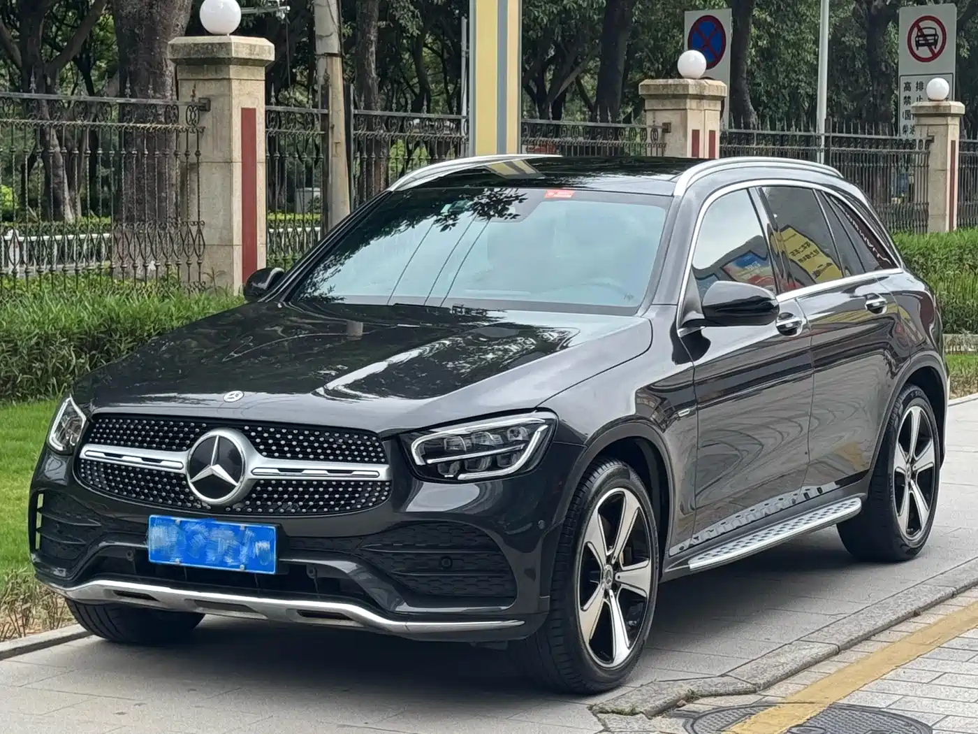 Mercedes-Benz GLC 2022 Facelift GLC 300 L 4MATIC Dynamic Collector's Edition