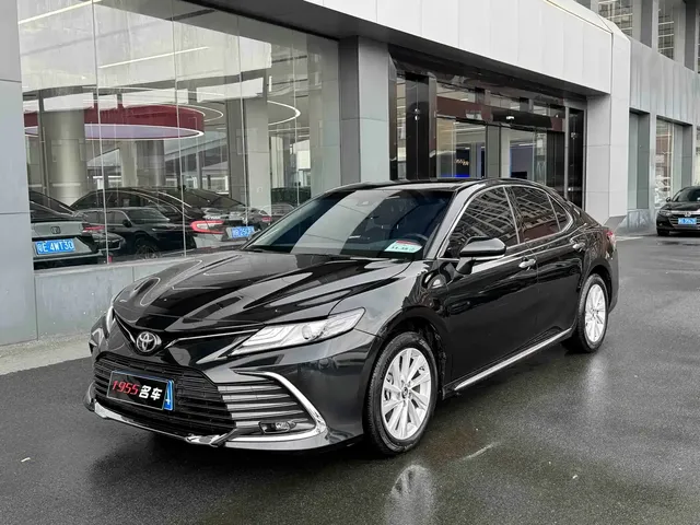 Toyota Camry 2023 2.0G Luxury Edition