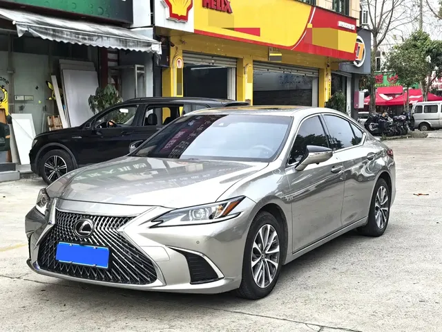 Lexus ES 2023 200 Excellence Edition