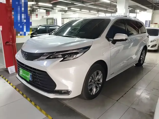 Toyota Sienna 2023 2.5L Hybrid Comfort Edition