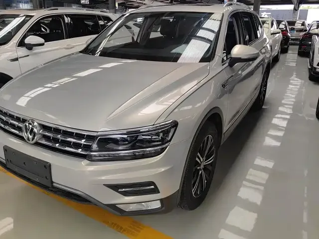 Volkswagen Tiguan L 2018 Facelift 380TSI Automatic AWD Luxury Edition