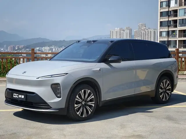 NIO ES8 2024 75kWh