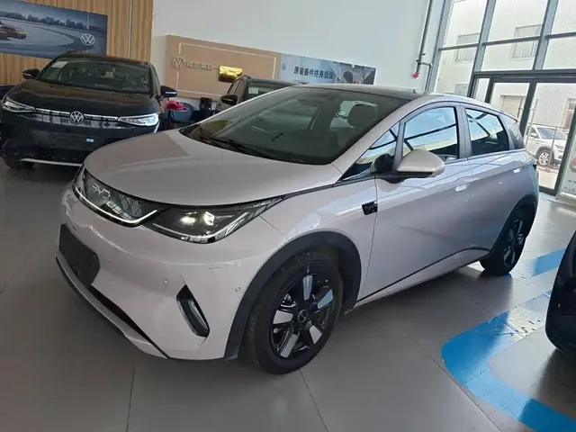 BYD Dolphin 2025 Smart Drive Edition 410km Fashion Version