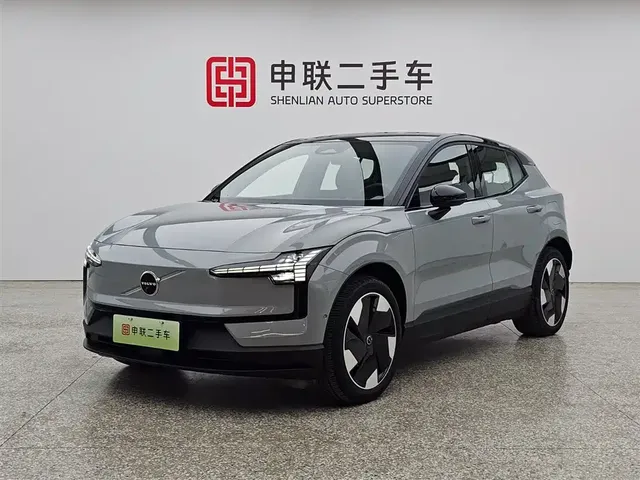 Volvo EX30 2025 RWD Long Range Ultra