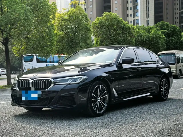 BMW 5 Series 2022 Facelift 530Li Leading M Sport Package
