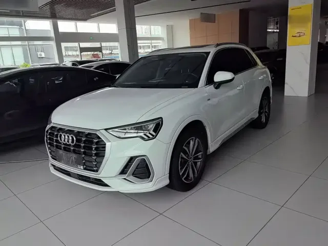 Audi Q3 2021 35 TFSI Progressive Sport