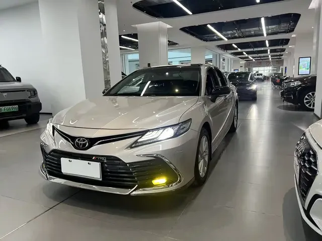 Toyota Camry 2021 2.0G Luxury Edition