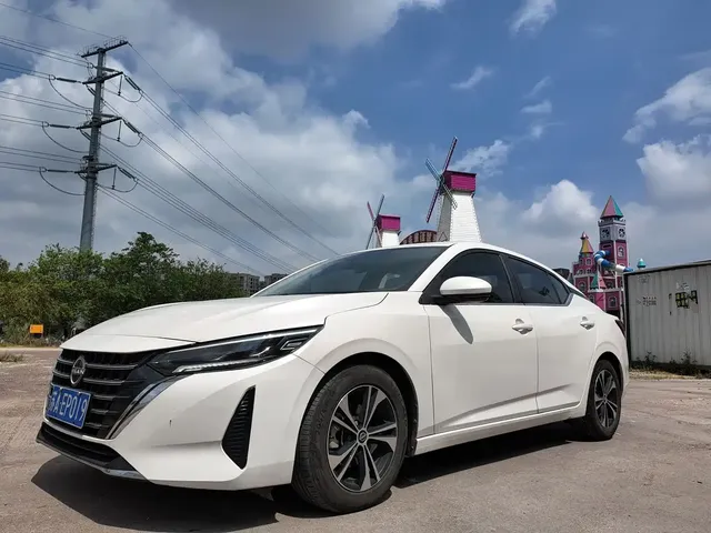 Nissan Sylphy 2023 1.6L CVT Deluxe Edition
