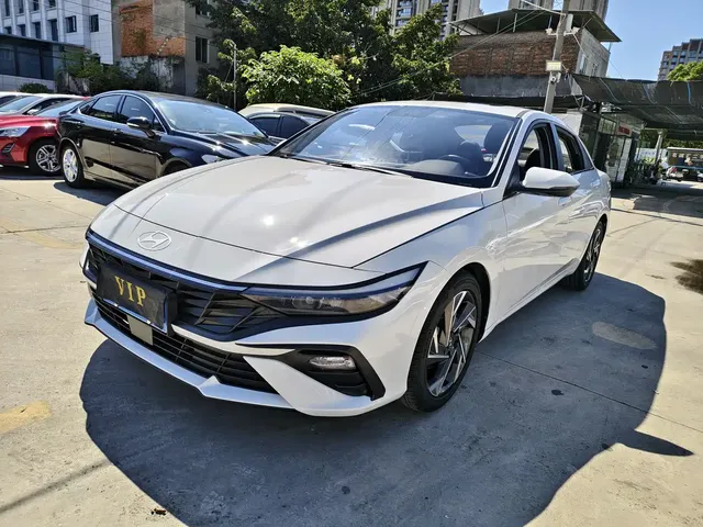 Hyundai Elantra 2023 1.5L CVT GLX Elite Edition