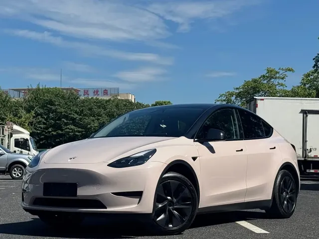 Tesla Model Y 2024 Rear-Wheel Drive Version