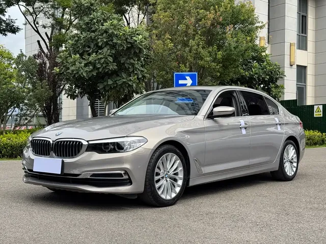 BMW 5 Series 2020 525Li Luxury Package