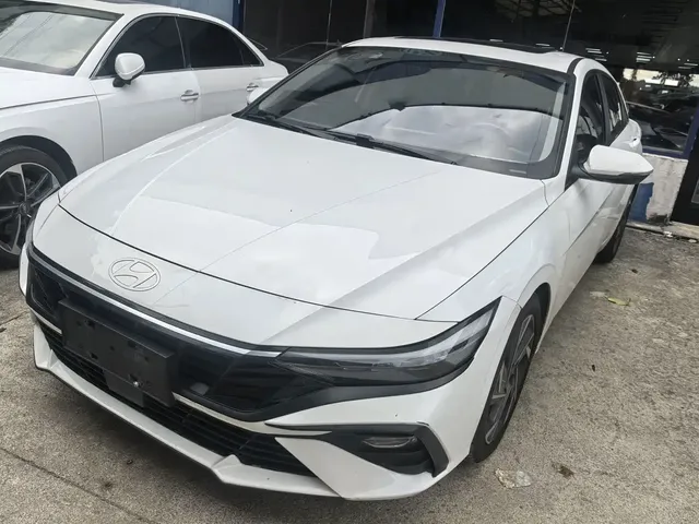 Hyundai Elantra 2023 1.5L CVT GLX Elite Edition