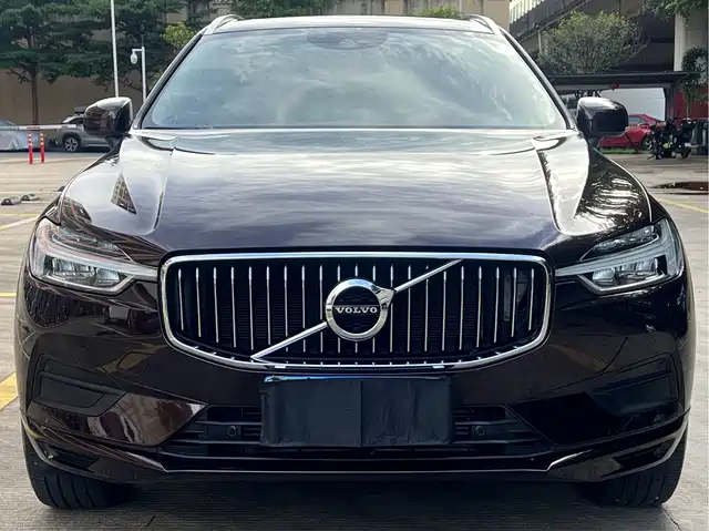 Volvo XC60 2019 T5 4WD Intelligent Distance China VI