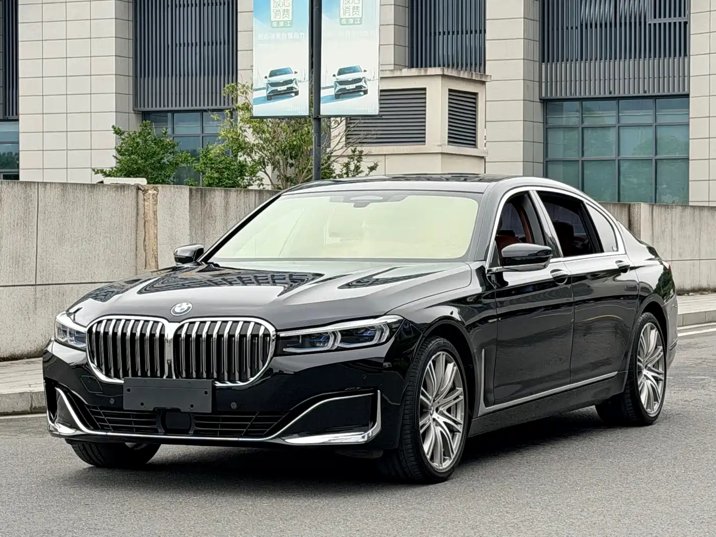 BMW 7 Series 2021 Model 740Li xDrive Executive Luxury Package