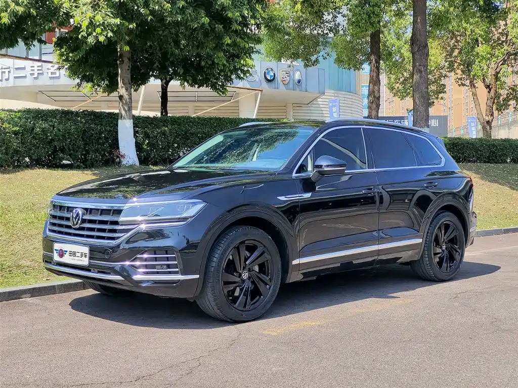 Volkswagen Touareg 2021 2.0TSI R-Line