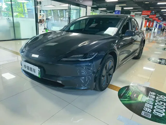 Tesla Model 3 2023 Long Range All-Wheel Drive