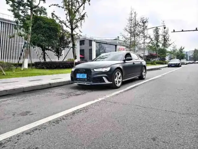 Audi A6L 2018 30th Anniversary 35 TFSI Fashion