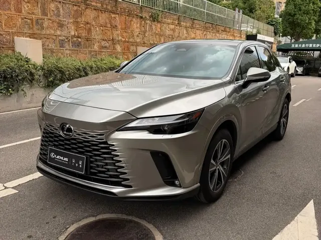 Lexus RX 2025 300 4WD Premium Edition