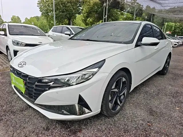 Hyundai Elantra 2022 1.5L CVT GLX Elite Edition