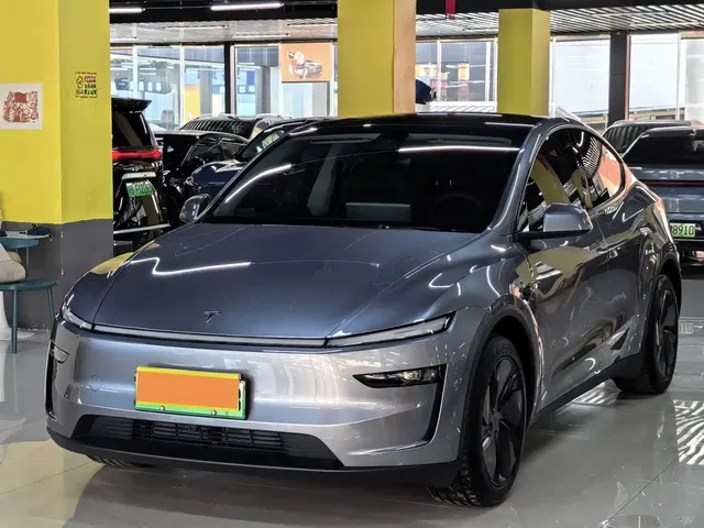 Tesla Model Y 2025 Rear-Wheel Drive