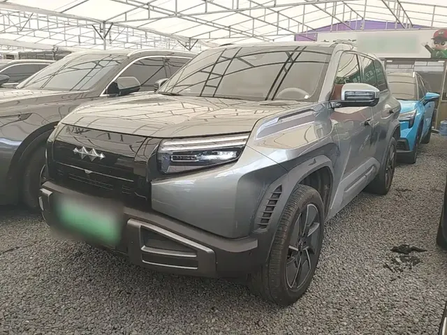 Fang Cheng Bao Titanium 3 2025 Model 501KM AWD Smart Drive Max Edition