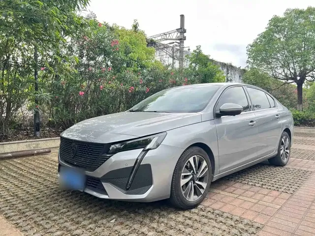 Peugeot 408 2024 360THP Dá Dá Edition Latour