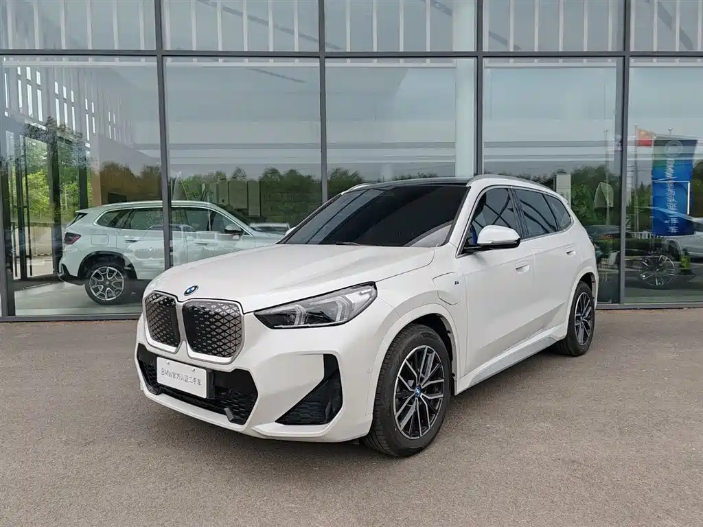 BMW iX1 2025 eDrive25L M Sport Package