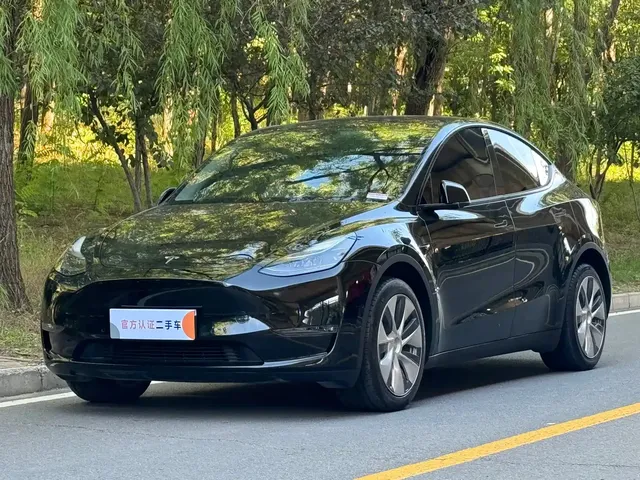 Tesla Model Y 2022 Facelift Long Range All-Wheel Drive Version