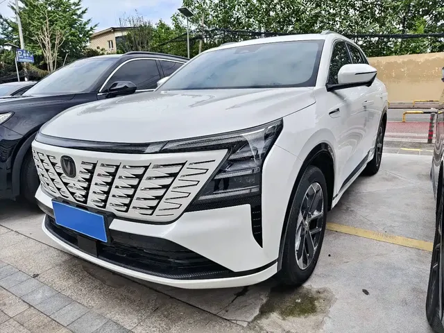 Changan CS75 PLUS 2025 3rd Generation Champion Edition 1.5T Power Leader