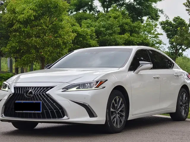 Lexus ES 2022 200 Excellence Edition