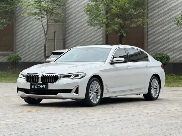 BMW 5 Series 2021 525Li Luxury Package
