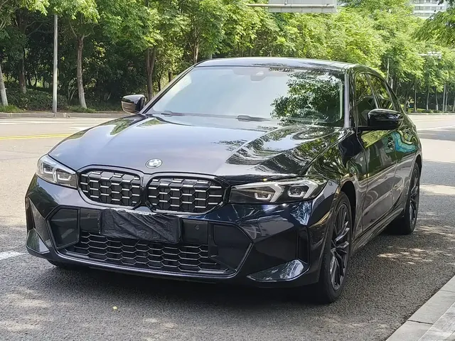 BMW 3 Series 2023 330Li M Sport Dark Night Package