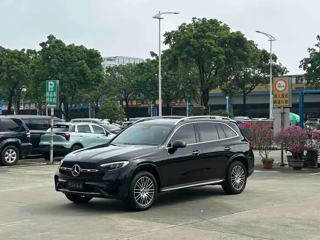 Mercedes-Benz GLC 2023 GLC 300 L 4MATIC Dynamic 7-Seater