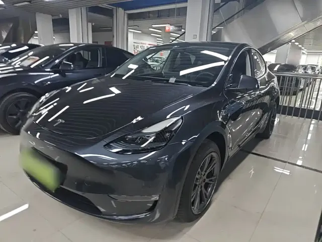 Tesla Model Y 2024 Long Range AWD