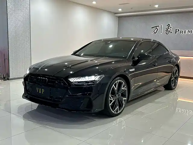 Audi A7L 2023 45 TFSI quattro S-line Black Warrior Edition