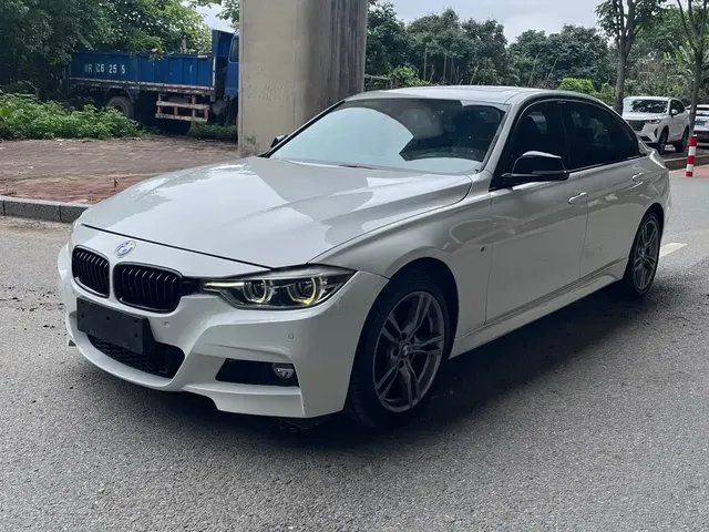 BMW 3 Series 2018 320Li Leading M Sport Package