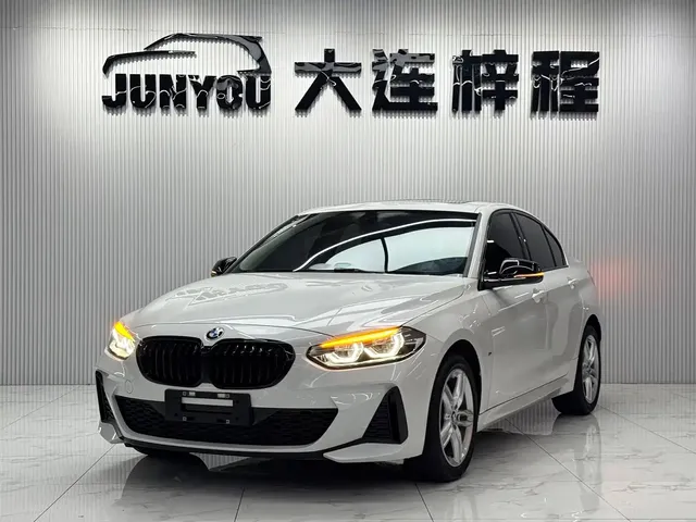 BMW 1 Series 2023 120i M Sport Shadow Edition